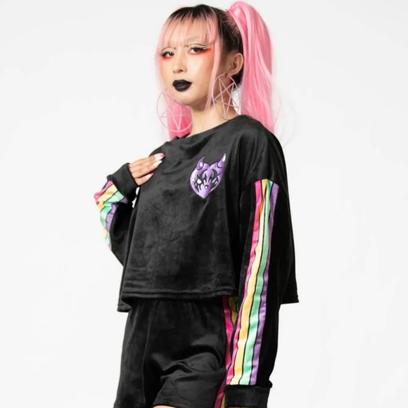 Killstar Mellow Velour Sweatshirt–Black Cropped Batwing Fit Pastel Sleeve Stripe - Picture 3 of 3